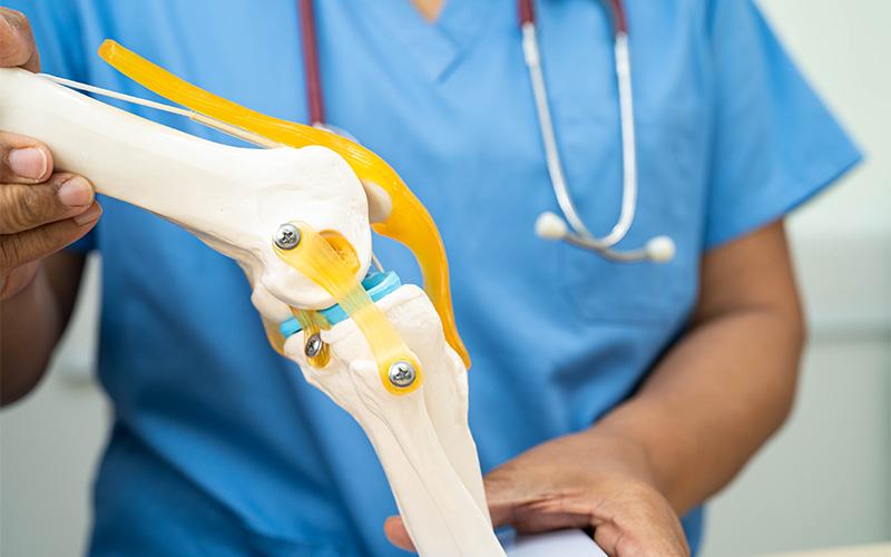  When to See an Orthopaedic Surgeon in Singapore for Bunion Pain